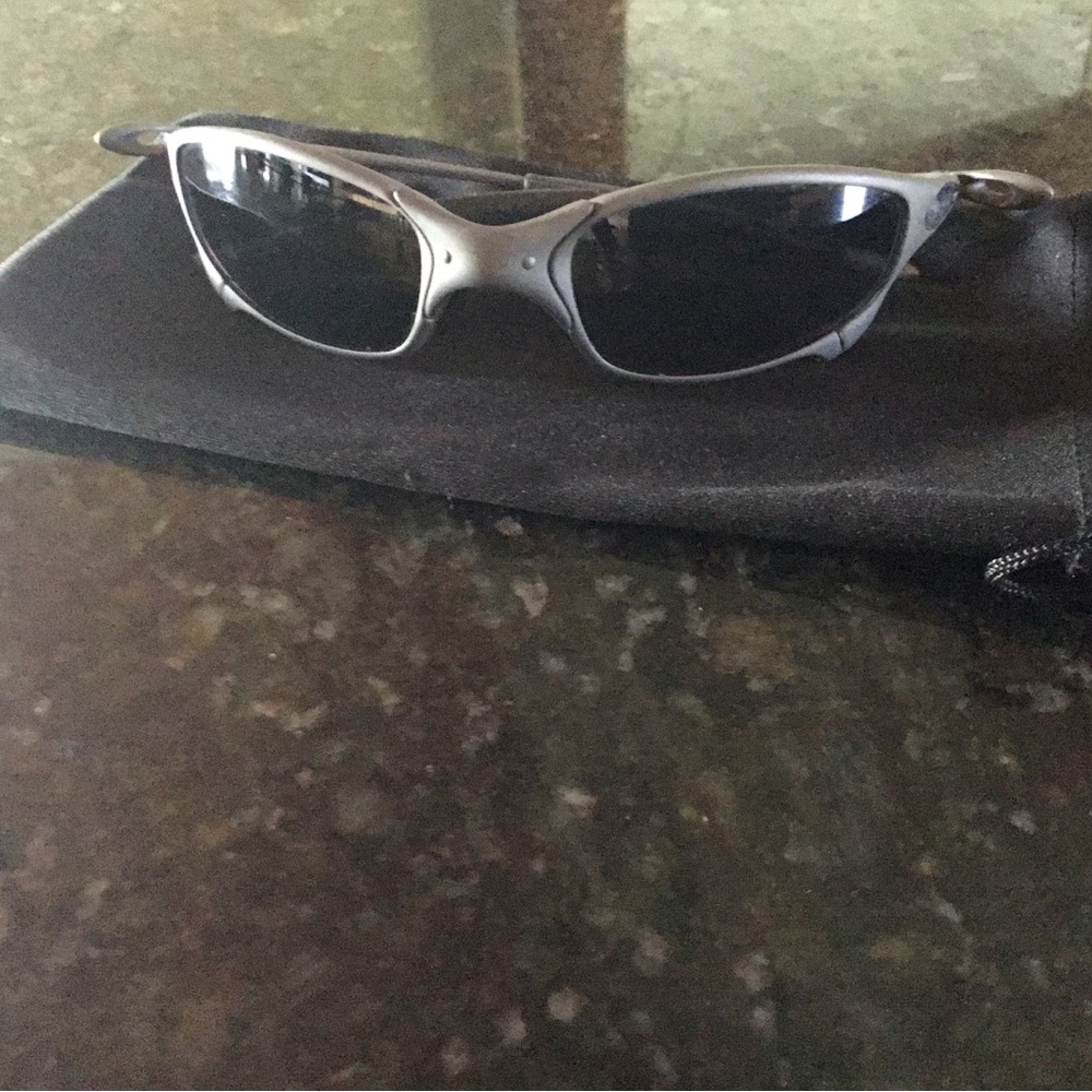 Stylish Silver and Black Sunglasses